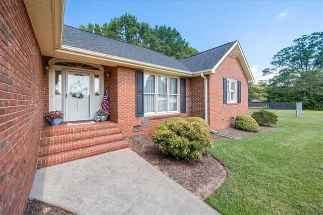 1 Oakridge Court, Anderson, SC 29621