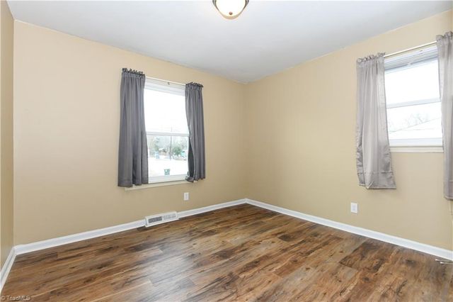 1600 Glenridge Road, Greensboro, NC 27405