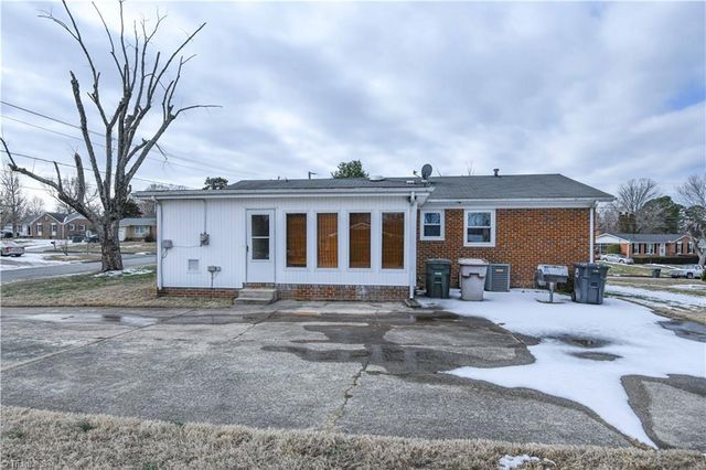 1600 Glenridge Road, Greensboro, NC 27405