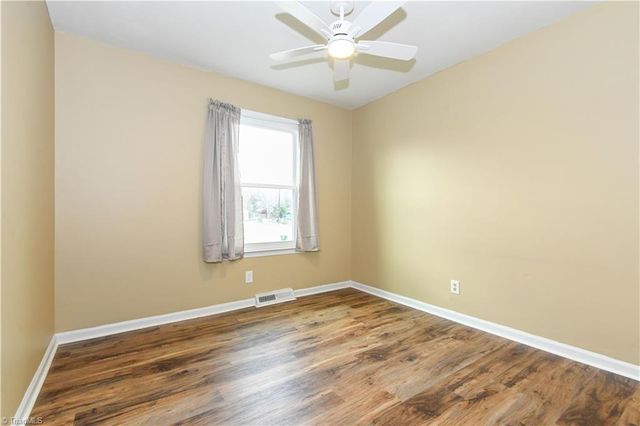 1600 Glenridge Road, Greensboro, NC 27405