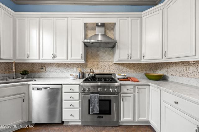 9 W 5TH Street, Jacksonville, FL 32206