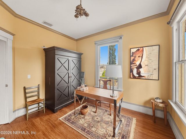 9 W 5TH Street, Jacksonville, FL 32206