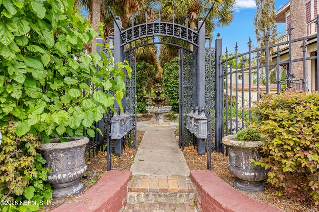 9 W 5TH Street, Jacksonville, FL 32206