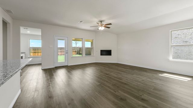 431 Epiphany Lane, Lavon, TX 75166