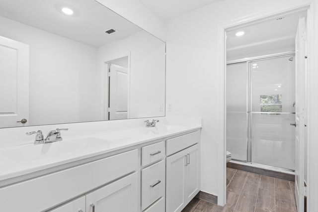 4250 Lagoon Shore Drive, Lake Worth, FL 33467