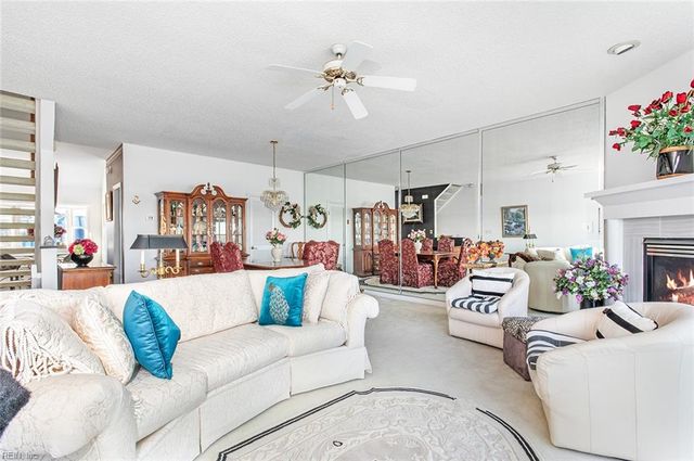 9520 Bay Front DR B, Norfolk, VA 23518