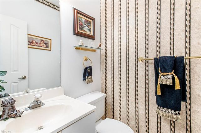 9520 Bay Front DR B, Norfolk, VA 23518