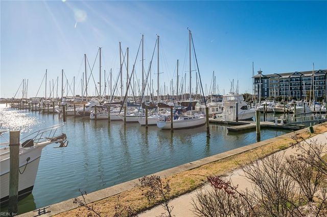 9520 Bay Front DR B, Norfolk, VA 23518