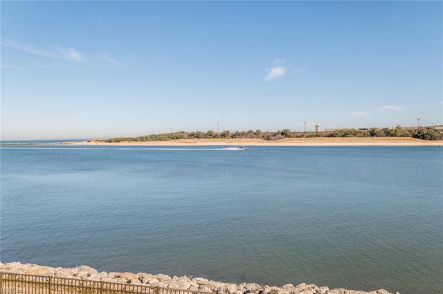 9520 Bay Front DR B, Norfolk, VA 23518