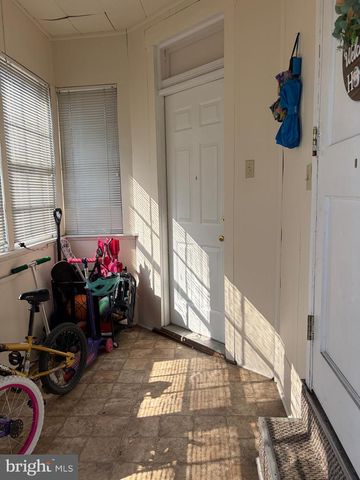 521 & 523 E MAIN ST, Palmyra, PA 17078