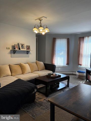 521 & 523 E MAIN ST, Palmyra, PA 17078