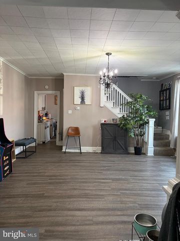 521 & 523 E MAIN ST, Palmyra, PA 17078