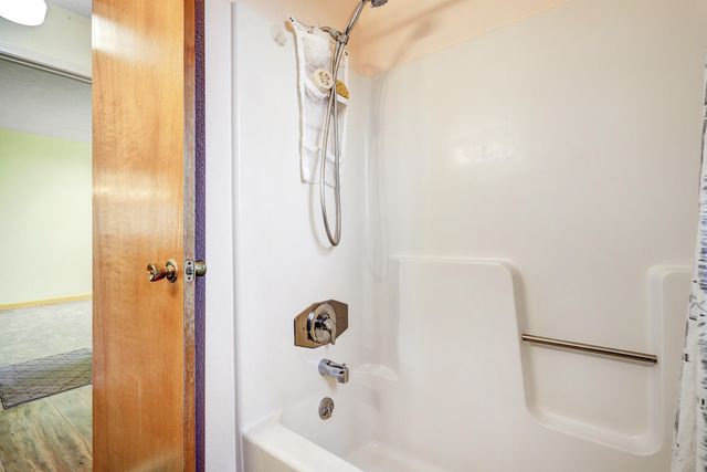6021 Creggs Street NW, Albuquerque, NM 87120