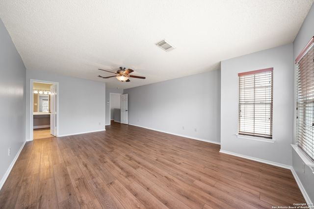 1656 Yucca Park, Schertz, TX 78154