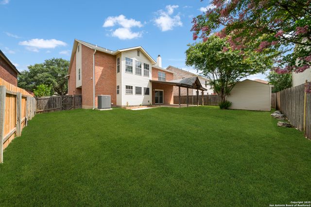1656 Yucca Park, Schertz, TX 78154
