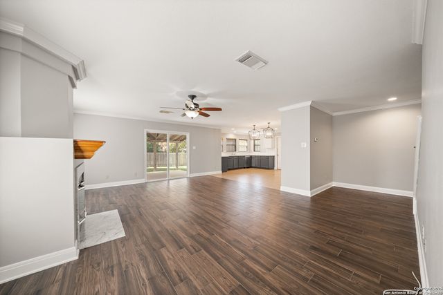 1656 Yucca Park, Schertz, TX 78154