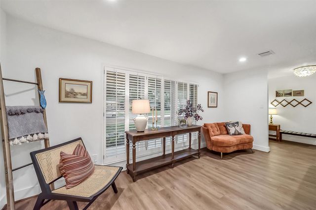 5135 Cheena Drive, Houston, TX 77096