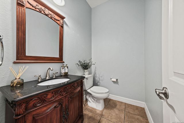 21703 Givenchy, San Antonio, TX 78256