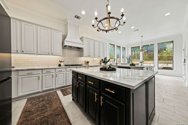 21703 Givenchy, San Antonio, TX 78256