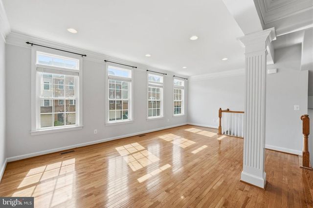 21253 PARK GROVE TER, Ashburn, VA 20147