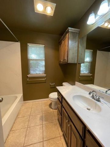 2836 NW 170th Court, Edmond, OK 73012
