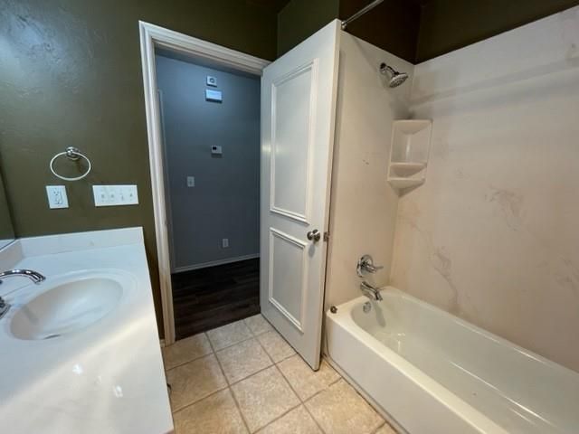 2836 NW 170th Court, Edmond, OK 73012