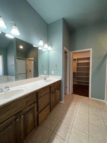 2836 NW 170th Court, Edmond, OK 73012