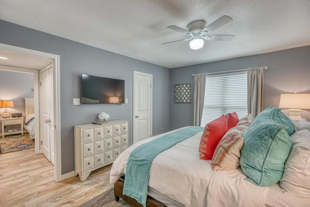 1100 The Cape 703, Horseshoe Bay, TX 78657