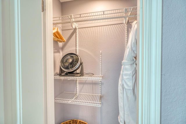 1100 The Cape 703, Horseshoe Bay, TX 78657