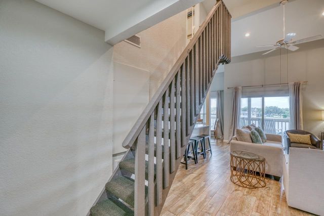 1100 The Cape 703, Horseshoe Bay, TX 78657