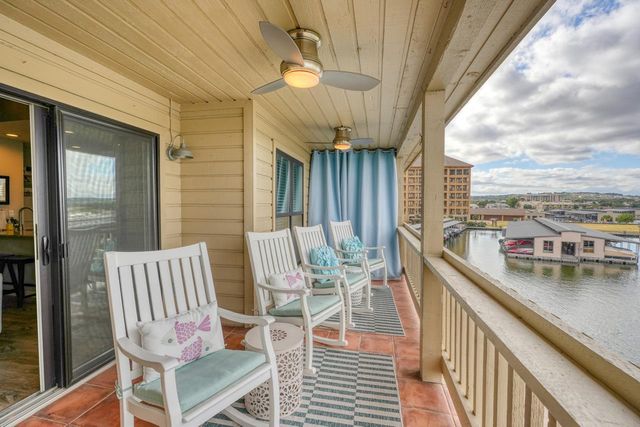 1100 The Cape 703, Horseshoe Bay, TX 78657