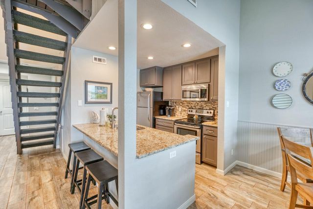 1100 The Cape 703, Horseshoe Bay, TX 78657