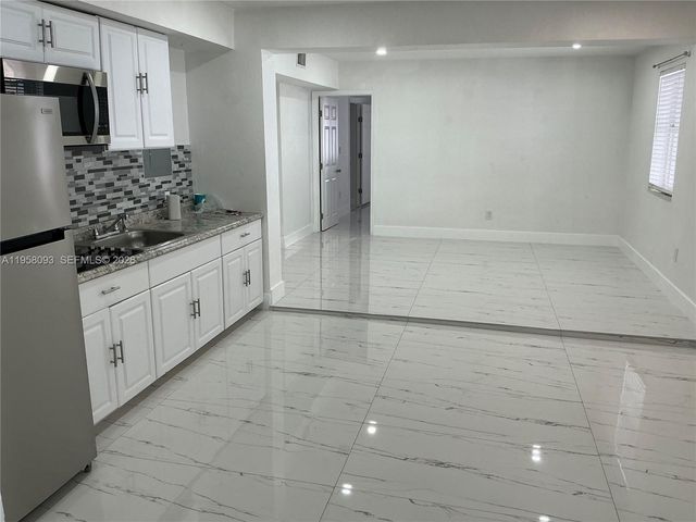 14821 SW 104th Ave 0, Miami, FL 33176