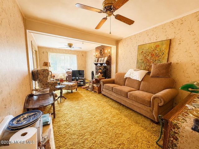 18 Holmes Terrace, Freehold, NJ 07728