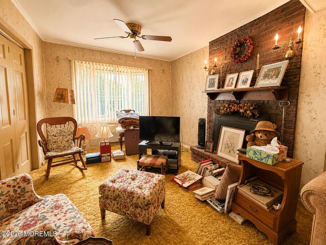18 Holmes Terrace, Freehold, NJ 07728