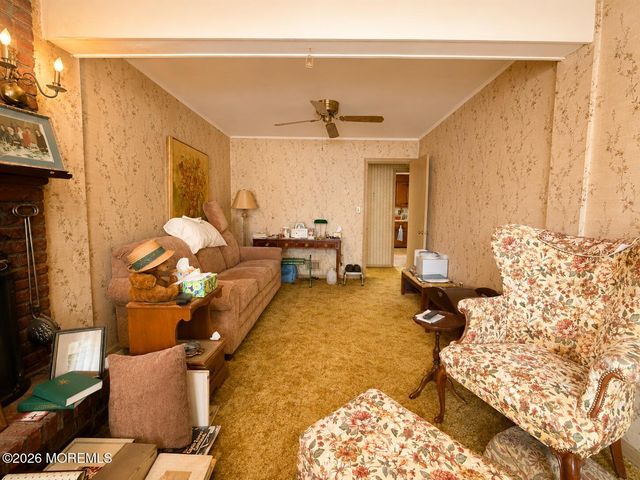 18 Holmes Terrace, Freehold, NJ 07728