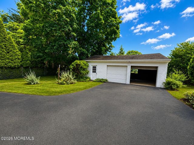 18 Holmes Terrace, Freehold, NJ 07728