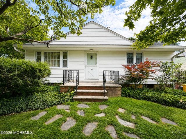 18 Holmes Terrace, Freehold, NJ 07728