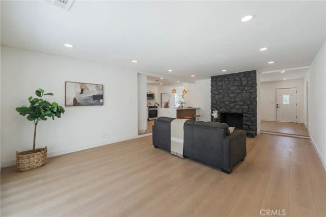 4224 Falcon, Long Beach, CA 90807