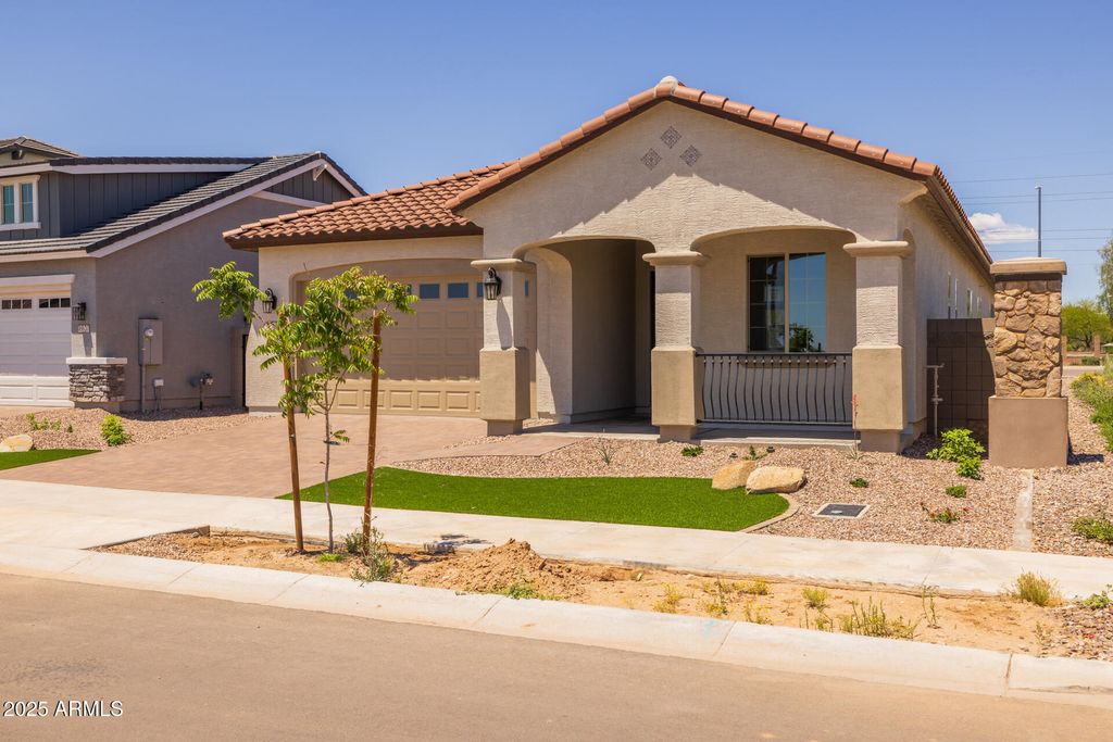 15612 W GEORGIA Drive, Surprise, AZ 85379 — photo 4
