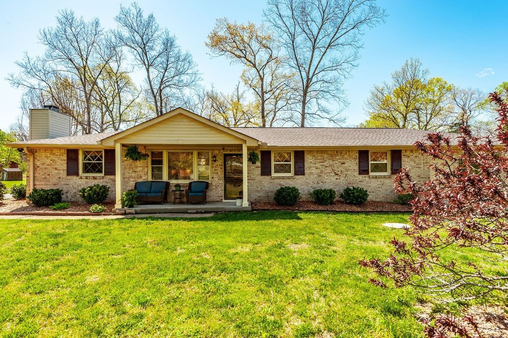 50 Academy Rd, Lebanon, TN 37087