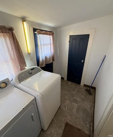 1023 Durbin Street, Bicknell, IN 47512