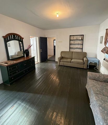 1023 Durbin Street, Bicknell, IN 47512