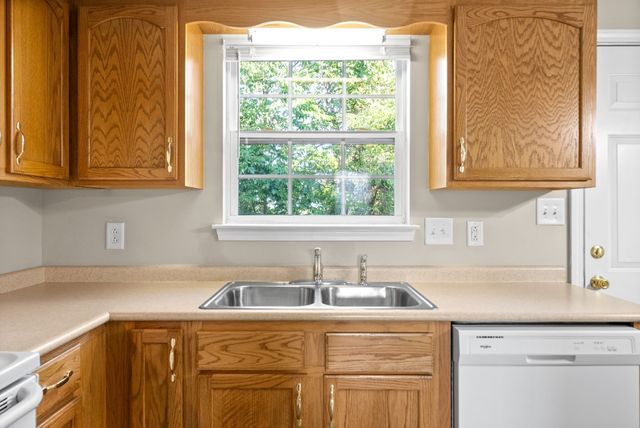 3838 Jockey Drive A, Clarksville, TN 37040