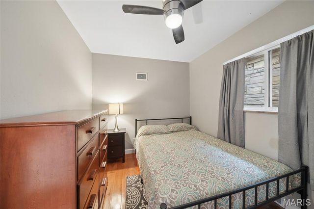 1523 Graham, St Louis, MO 63139