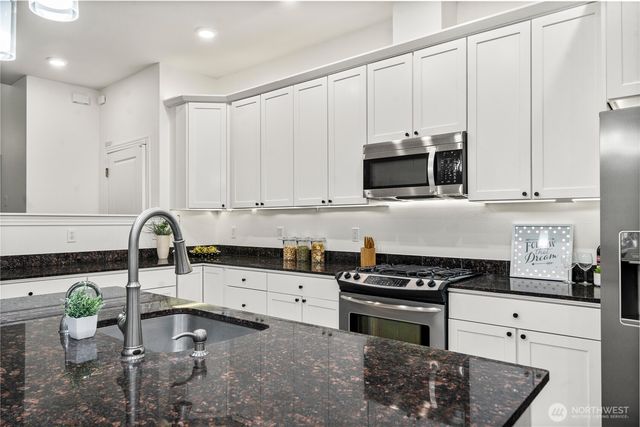 20709 NE 79th Street, Redmond, WA 98053