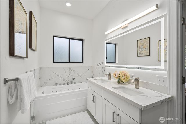 20709 NE 79th Street, Redmond, WA 98053