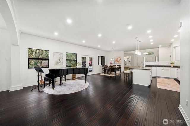 20709 NE 79th Street, Redmond, WA 98053