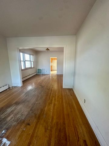 5620 N Major Avenue, Chicago, IL 60646