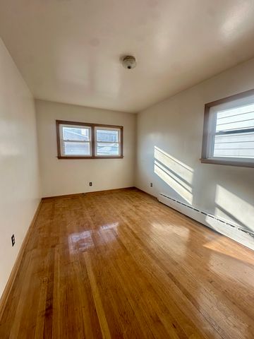 5620 N Major Avenue, Chicago, IL 60646